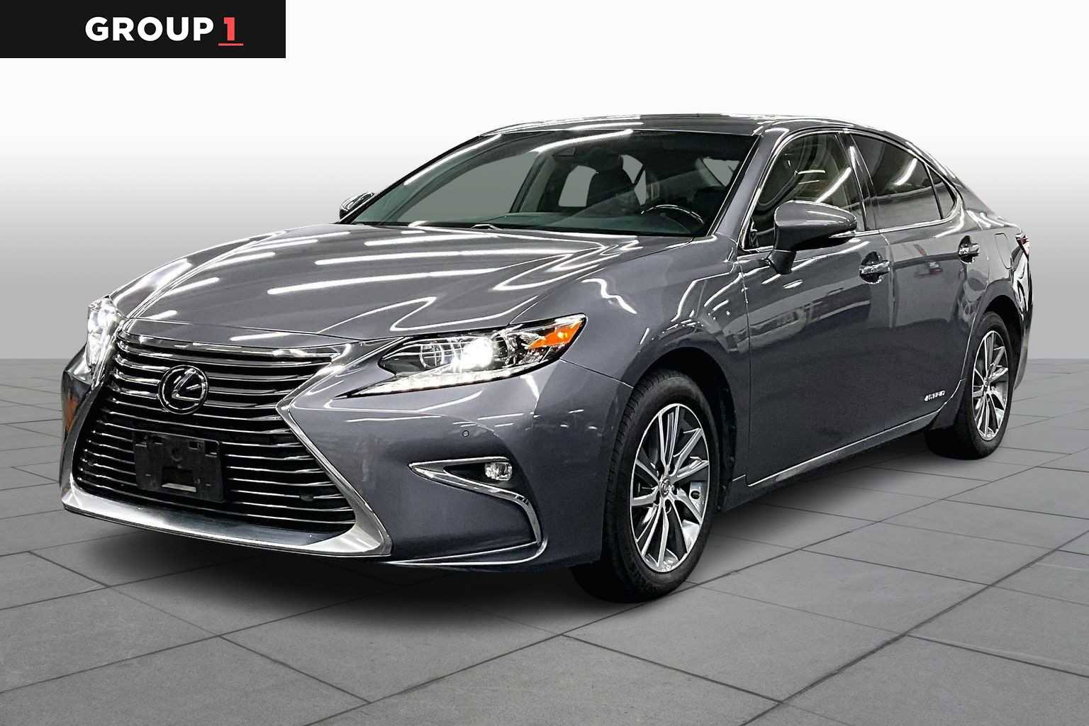 Used 2016 Lexus ES 300h w/ Luxury Package w/Wood Trim FWD image 1