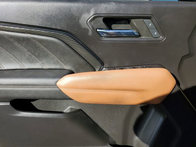 Used 2023 GMC Canyon AT4 image 15