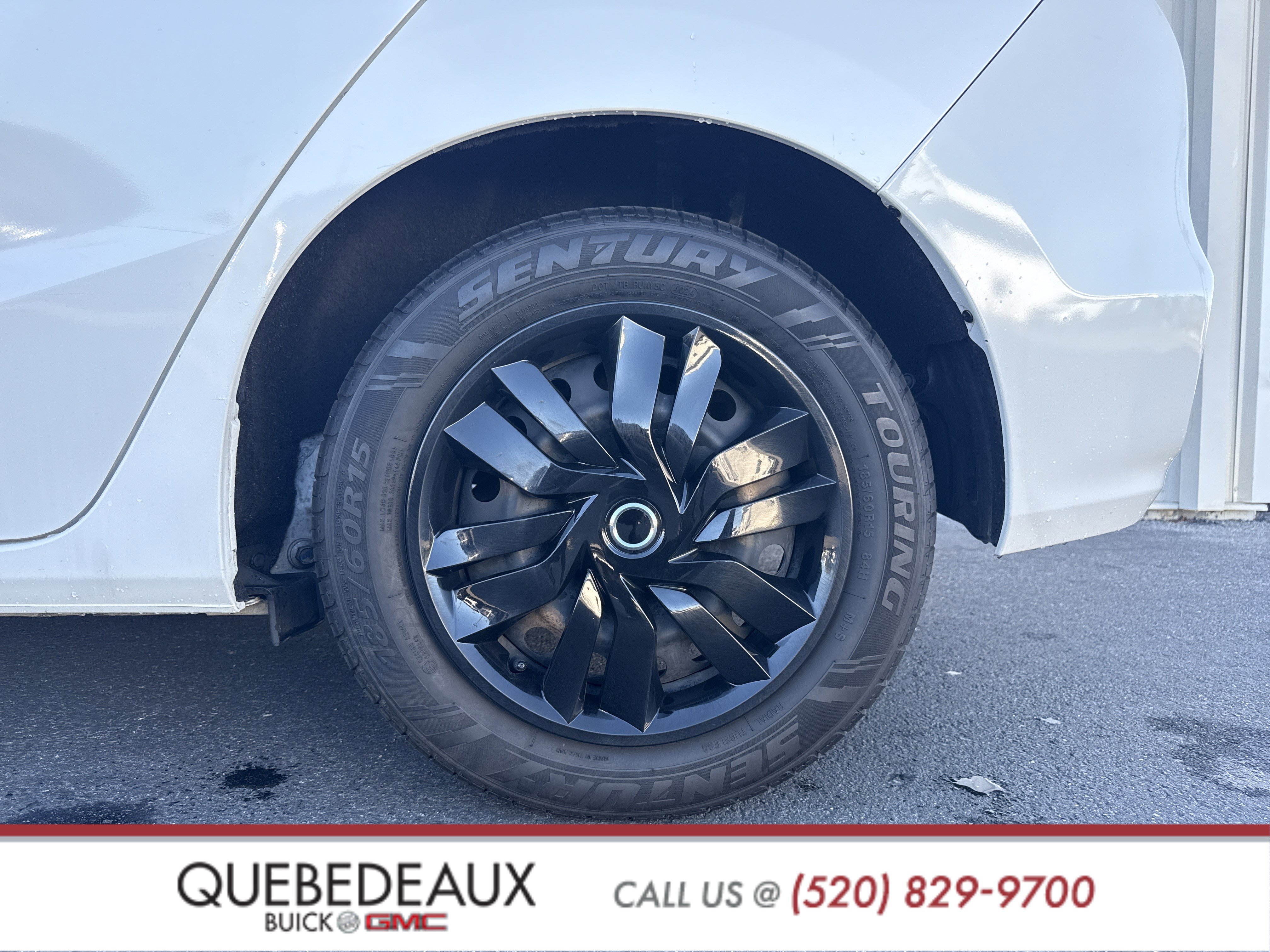 Used 2020 Honda Fit LX image 3