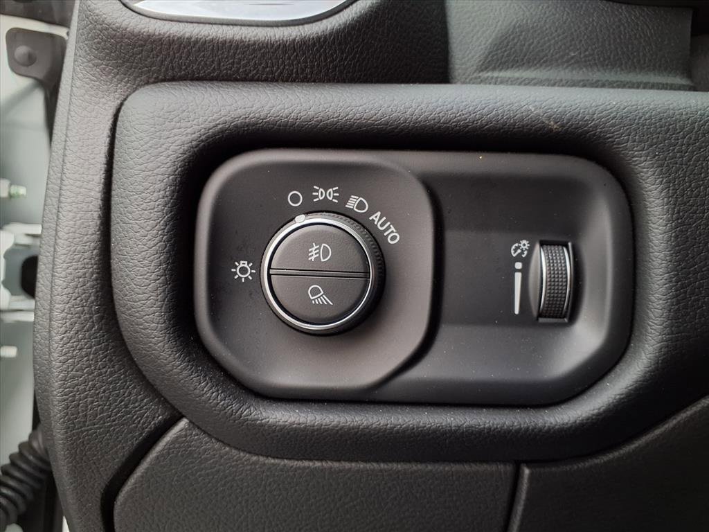 Used 2024 RAM 2500 Big Horn w/ Bed Utility Group image 19