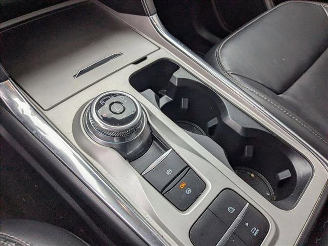 Used 2022 Ford Explorer XLT w/ Equipment Group 202A image 11