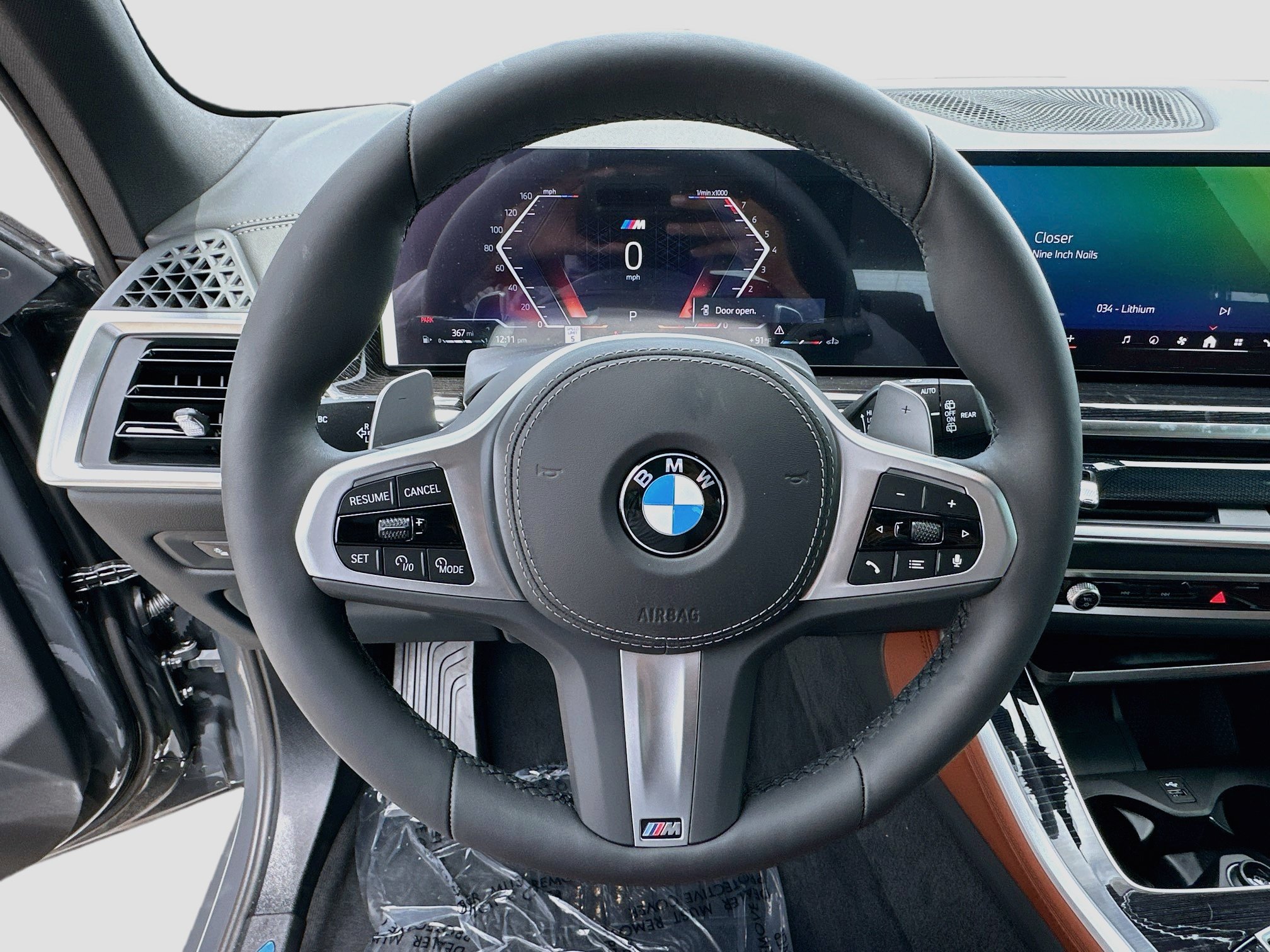 New 2026 BMW X5 xDrive40i w/ M Sport Package AWD/4WD image 8