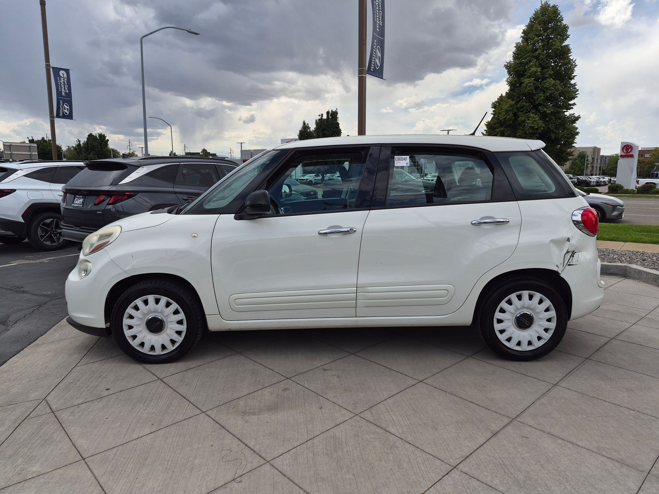Used 2014 FIAT 500L Pop FWD image 9