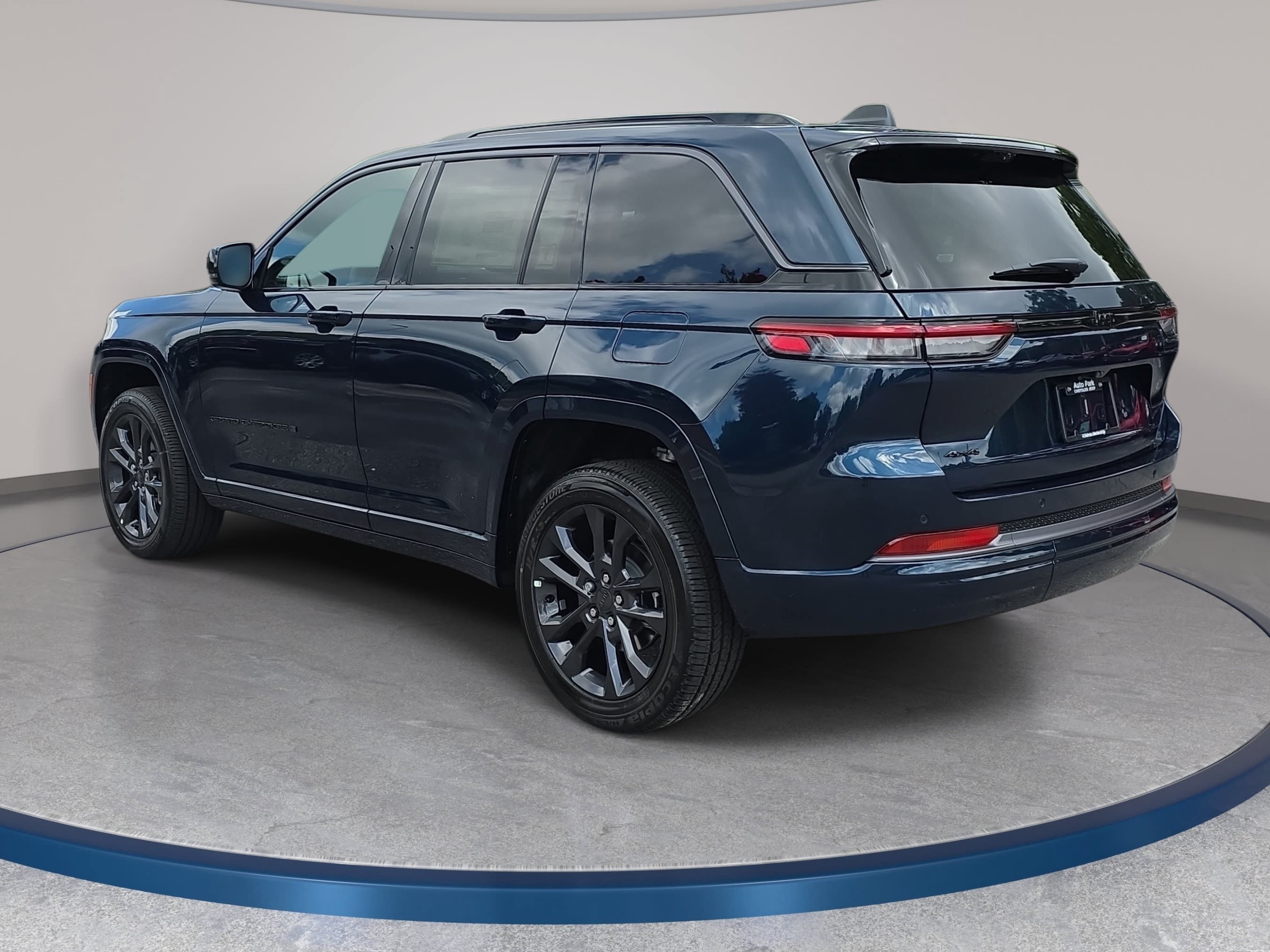 New 2026 Jeep Grand Cherokee Limited AWD/4WD image 7
