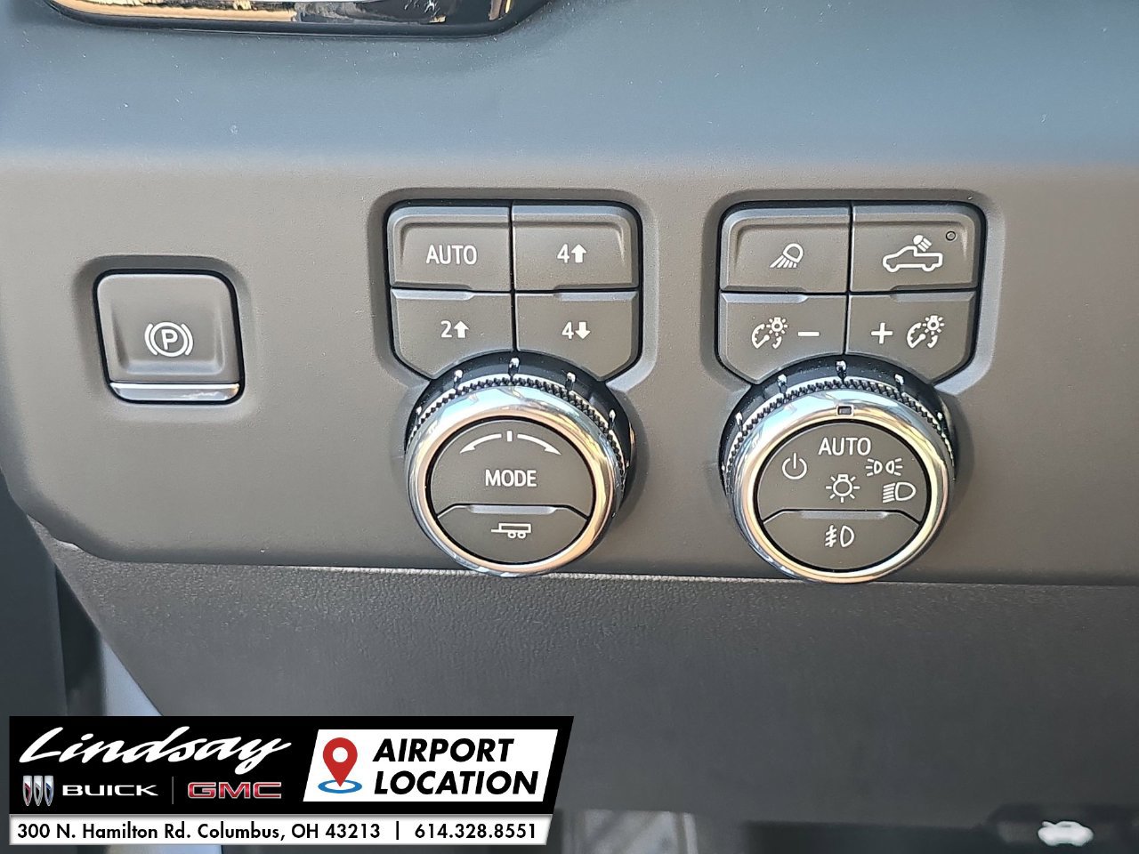New 2026 GMC Sierra 1500 Denali w/ Denali Reserve Package AWD/4WD image 19