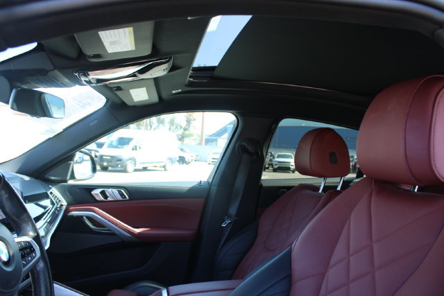Used 2024 BMW X6 xDrive40i w/ M Sport Professional Package AWD/4WD image 34