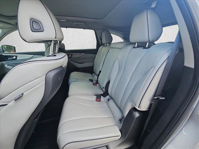 Used 2022 Acura MDX w/ Advance Package AWD/4WD image 16