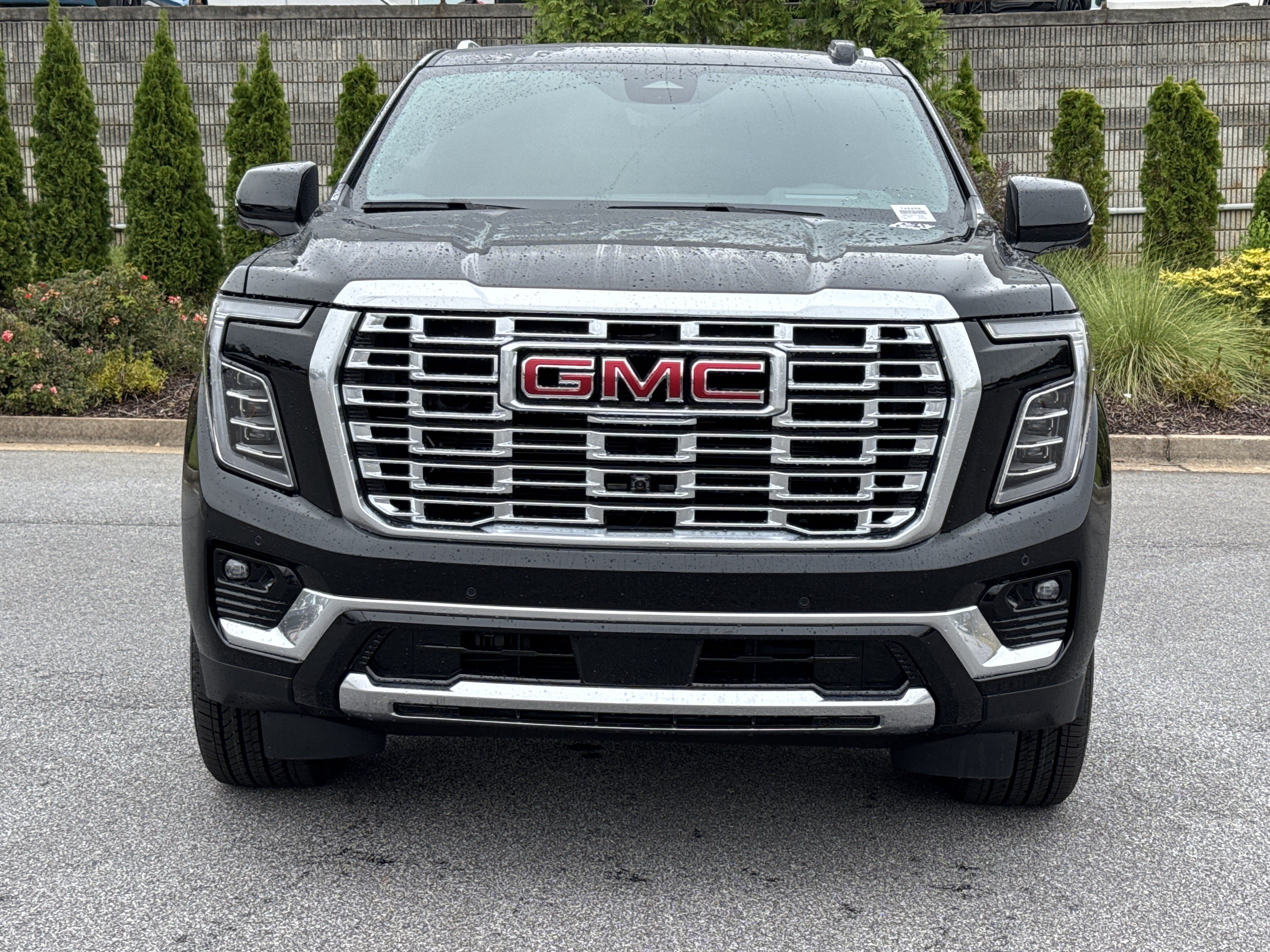 New 2026 GMC Yukon XL Denali w/ Denali Reserve Package AWD/4WD image 3