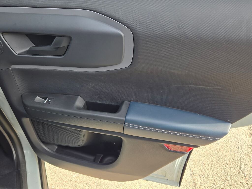 Used 2022 Ford Bronco Sport Outer Banks w/ Tech Package AWD/4WD image 9