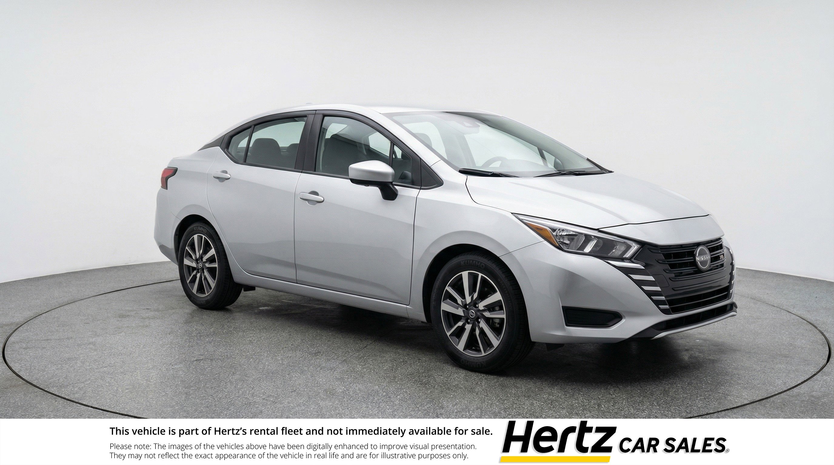 Used 2025 Nissan Versa SV FWD image 1