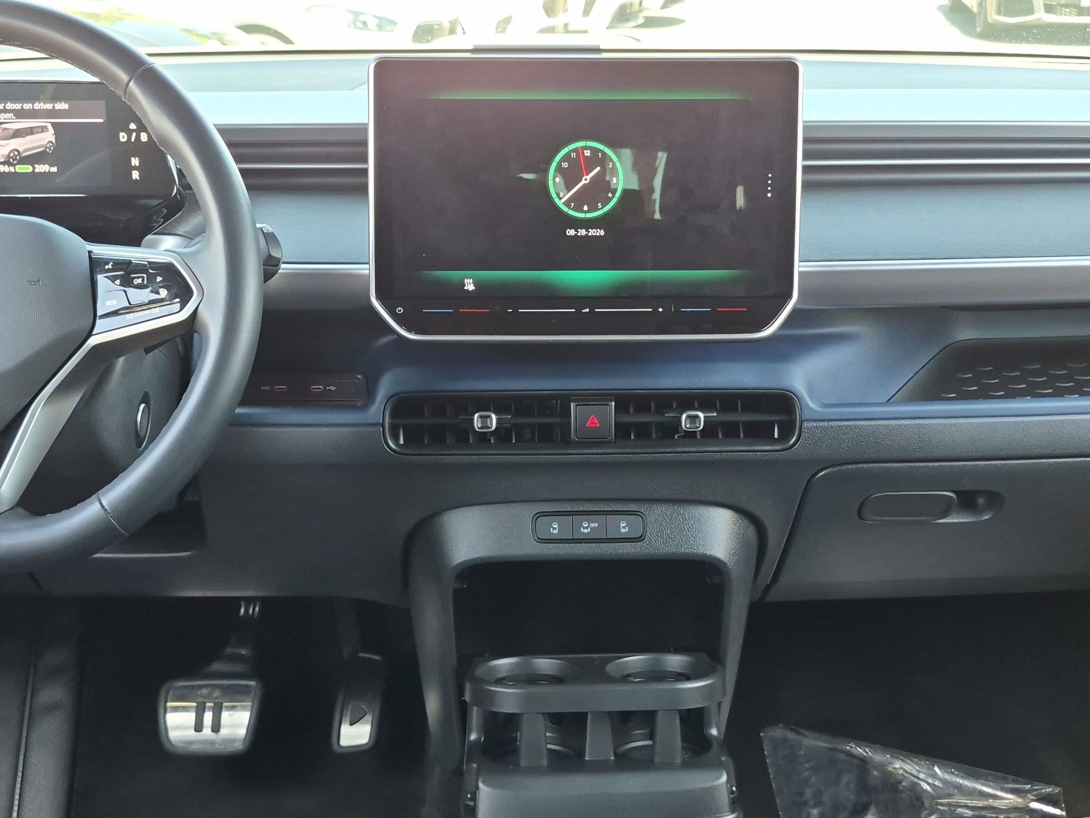 Used 2025 Volkswagen ID. Buzz Pro S RWD image 29