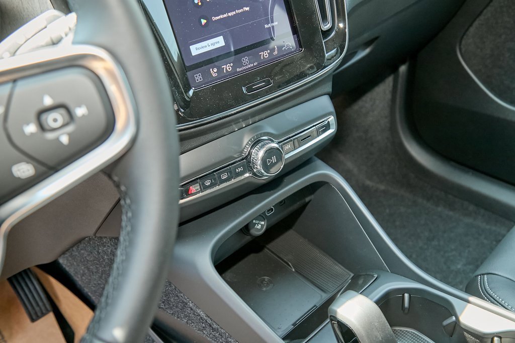 New 2026 Volvo XC40 B5 Core image 13