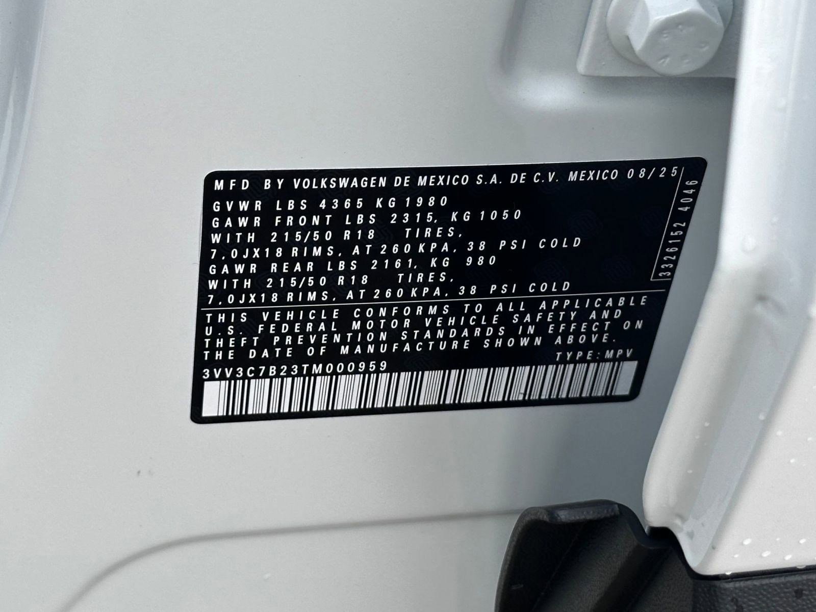 New 2026 Volkswagen Taos SE image 20