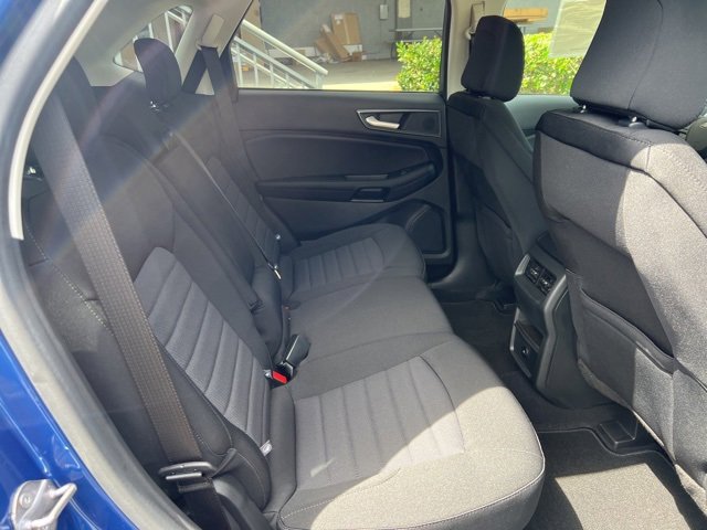 New 2024 Ford Edge SE w/ Black Appearance Package image 7