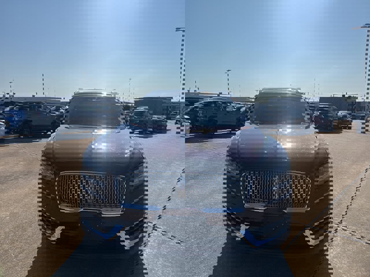 Used 2020 Lincoln Nautilus Reserve image 2