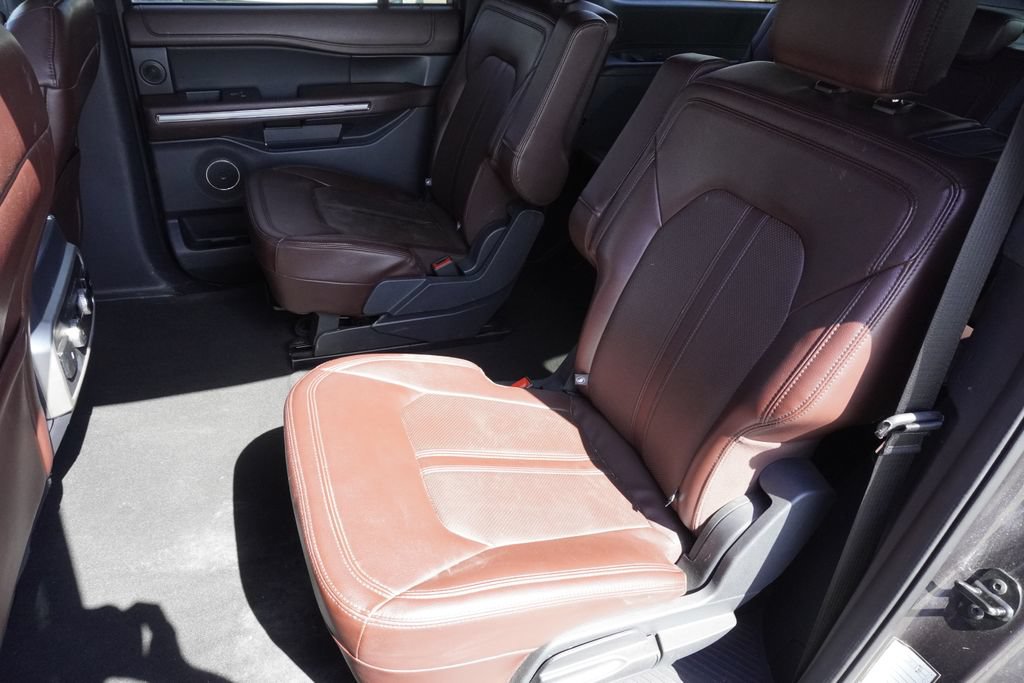 Used 2024 Ford Expedition Max Limited AWD/4WD image 30
