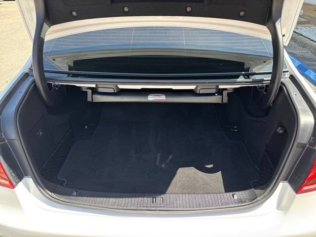 Used 2014 Mercedes-Benz E 250 BlueTEC Sedan image 12