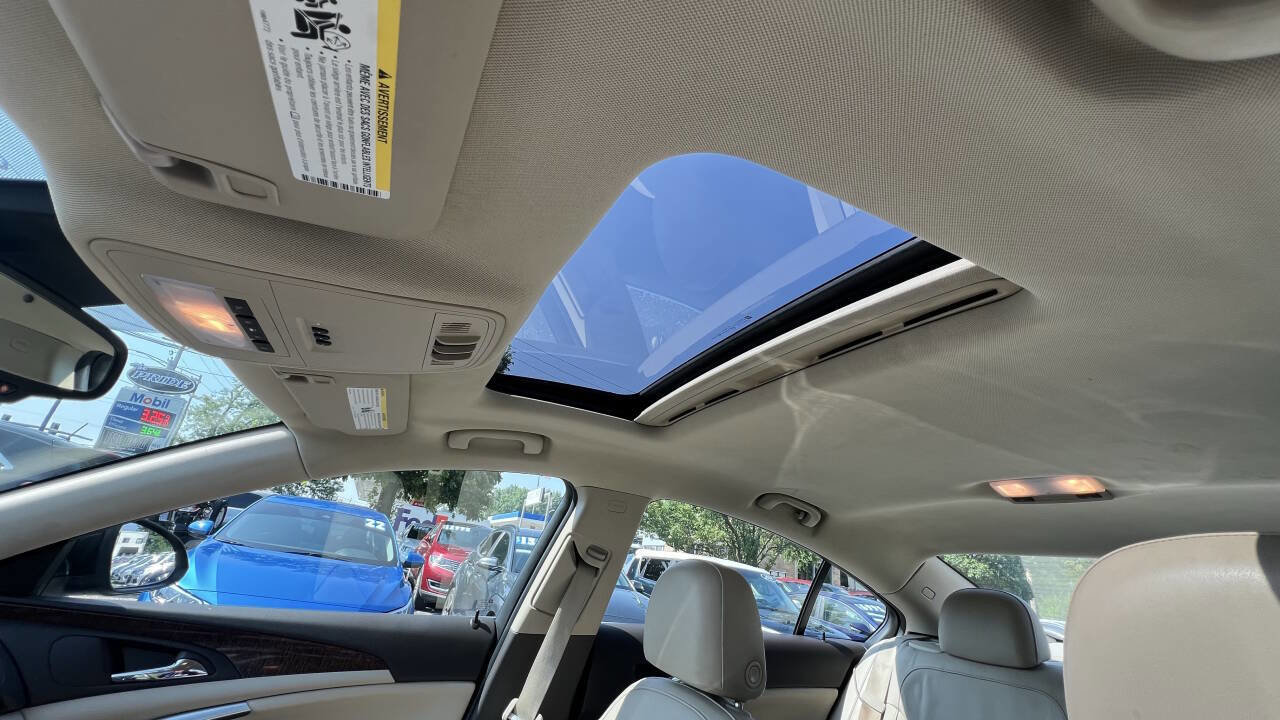 Used 2012 Buick Regal Premium image 16