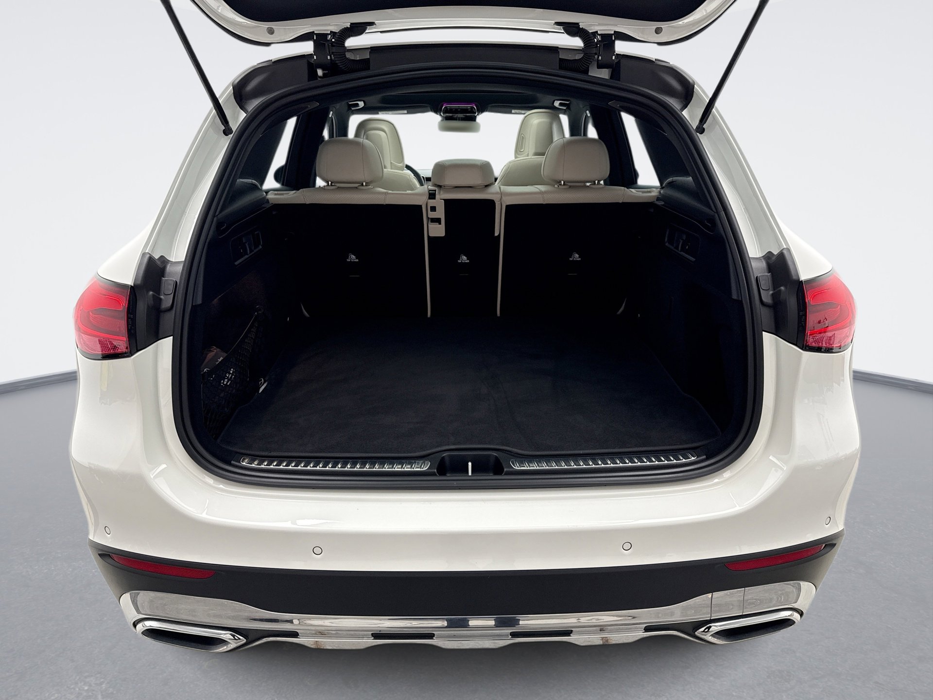 Used 2025 Mercedes-Benz GLC 300 4MATIC image 22