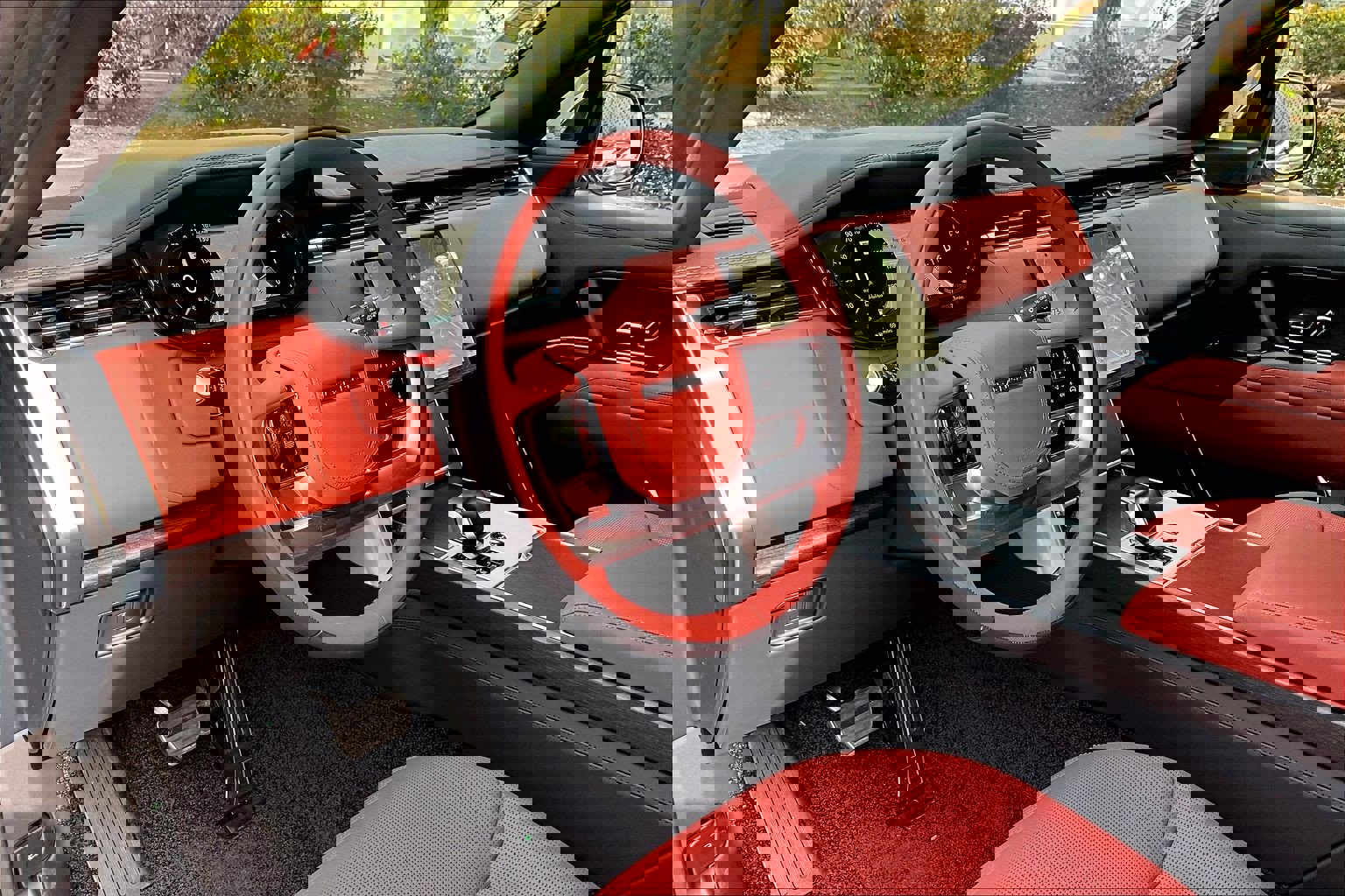 New 2026 Land Rover Range Rover SV image 5