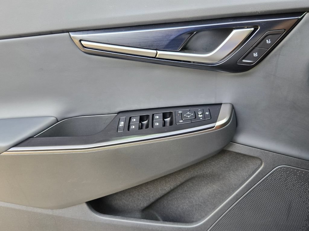 New 2026 Kia EV6 Wind RWD image 14