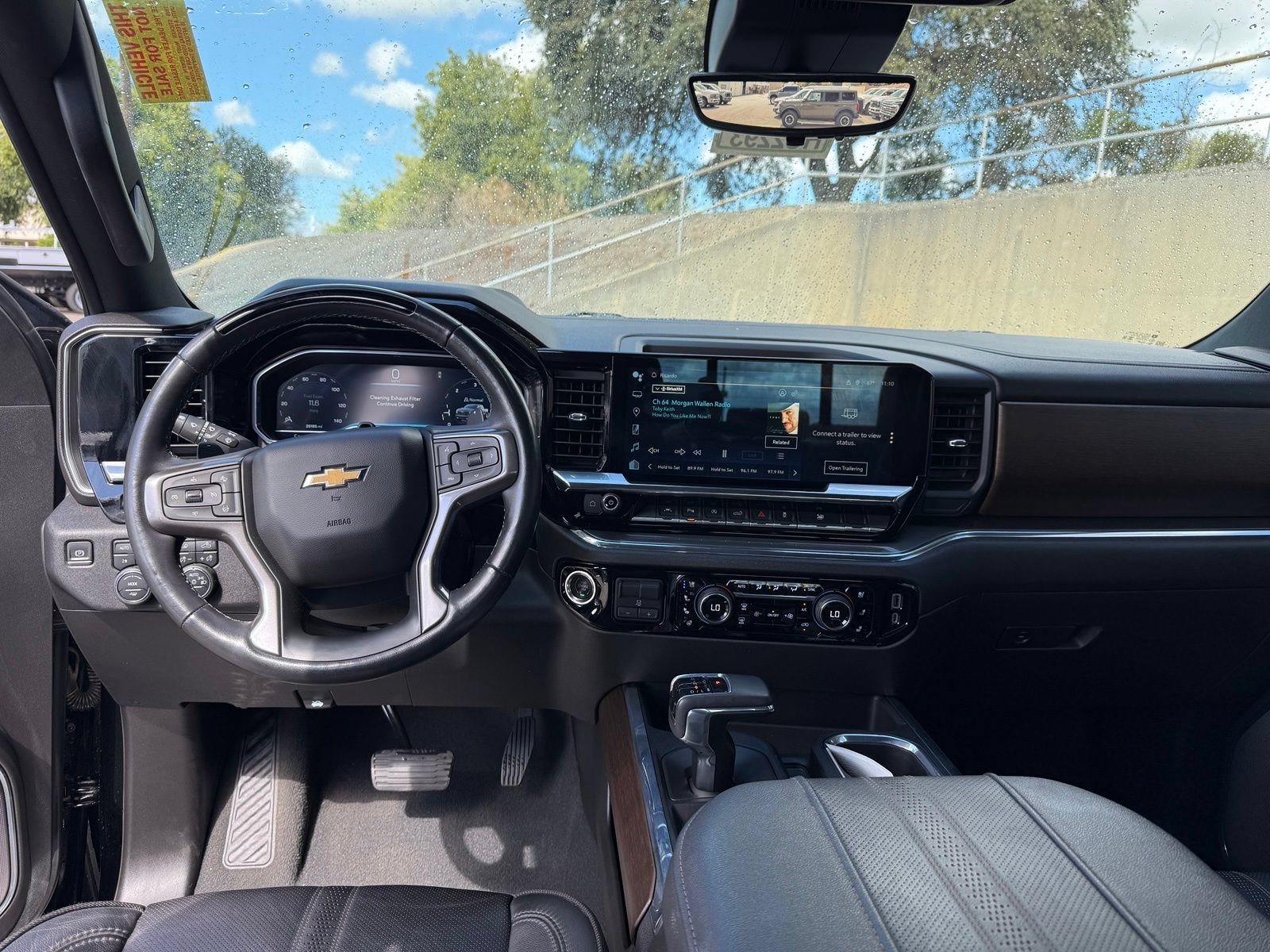 Used 2023 Chevrolet Silverado 1500 High Country w/ Technology Package AWD/4WD image 10