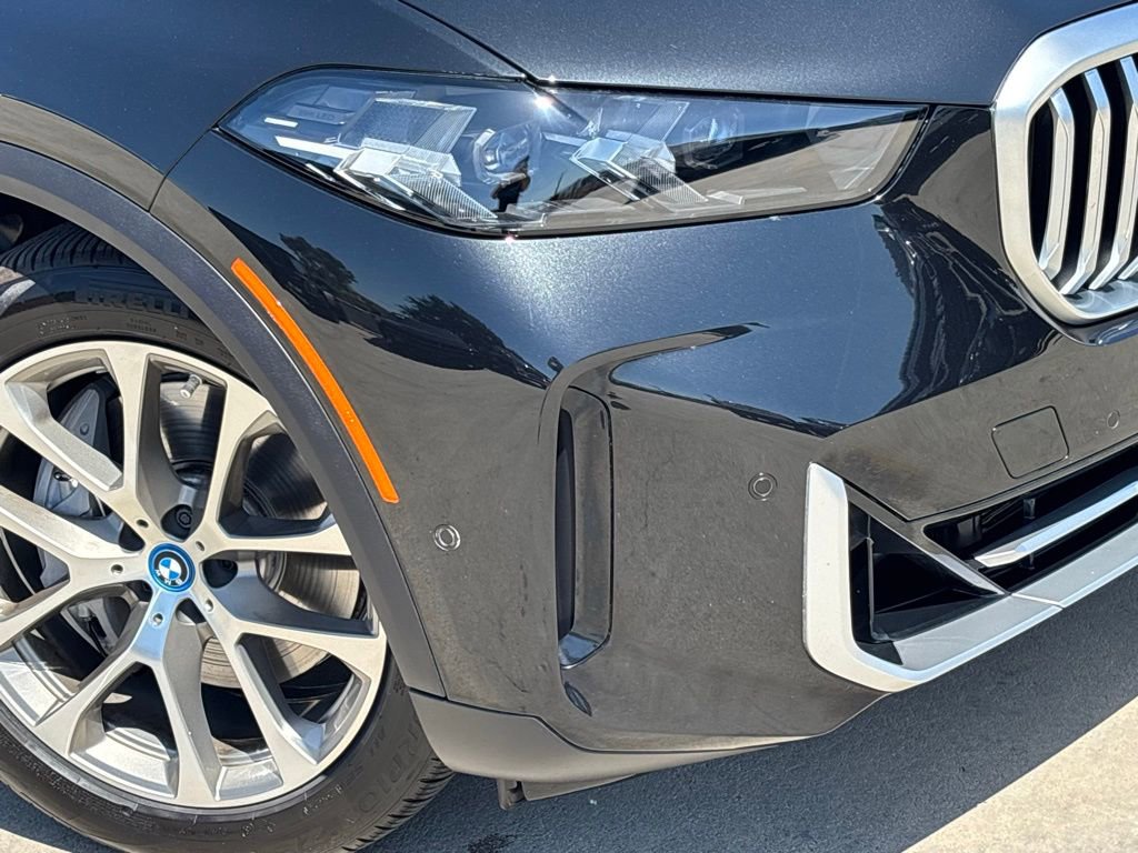 Used 2024 BMW X5 xDrive50e w/ Parking Assistance Package image 8