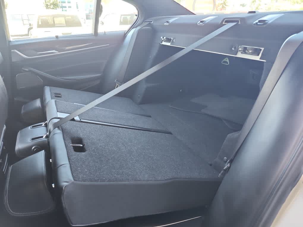 Used 2020 BMW M550i xDrive AWD/4WD image 32