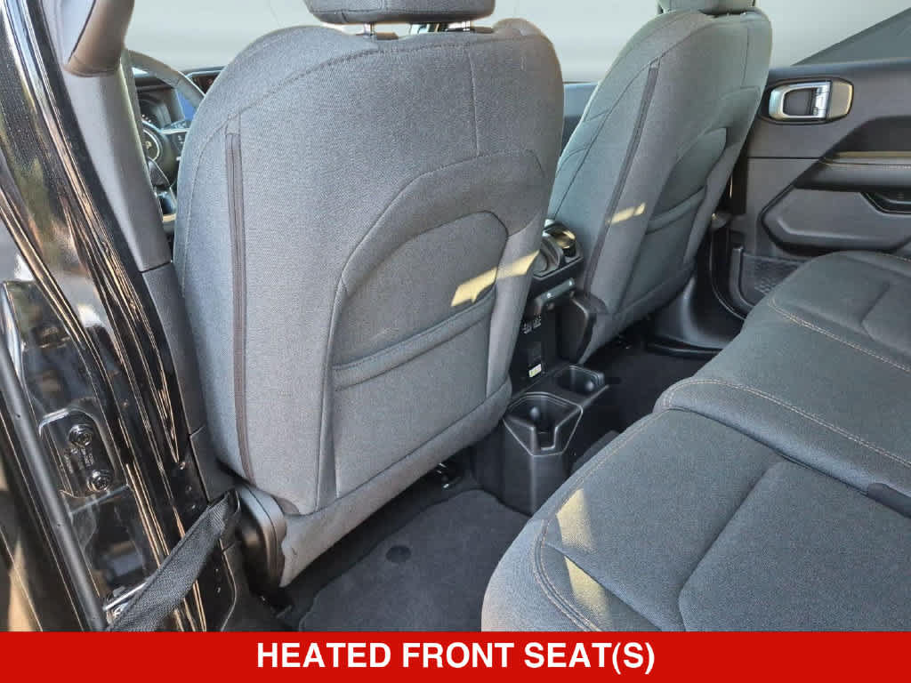 Used 2026 Jeep Wrangler Unlimited Sahara AWD/4WD image 18