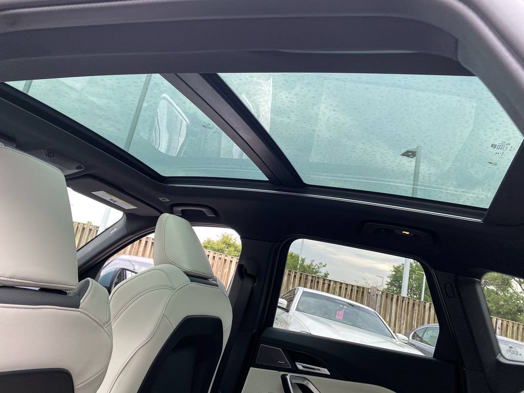 New 2027 BMW X1 xDrive28i AWD/4WD image 9