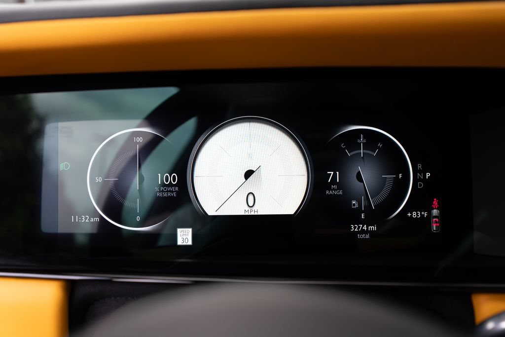 Used 2025 Rolls-Royce Cullinan AWD/4WD image 48