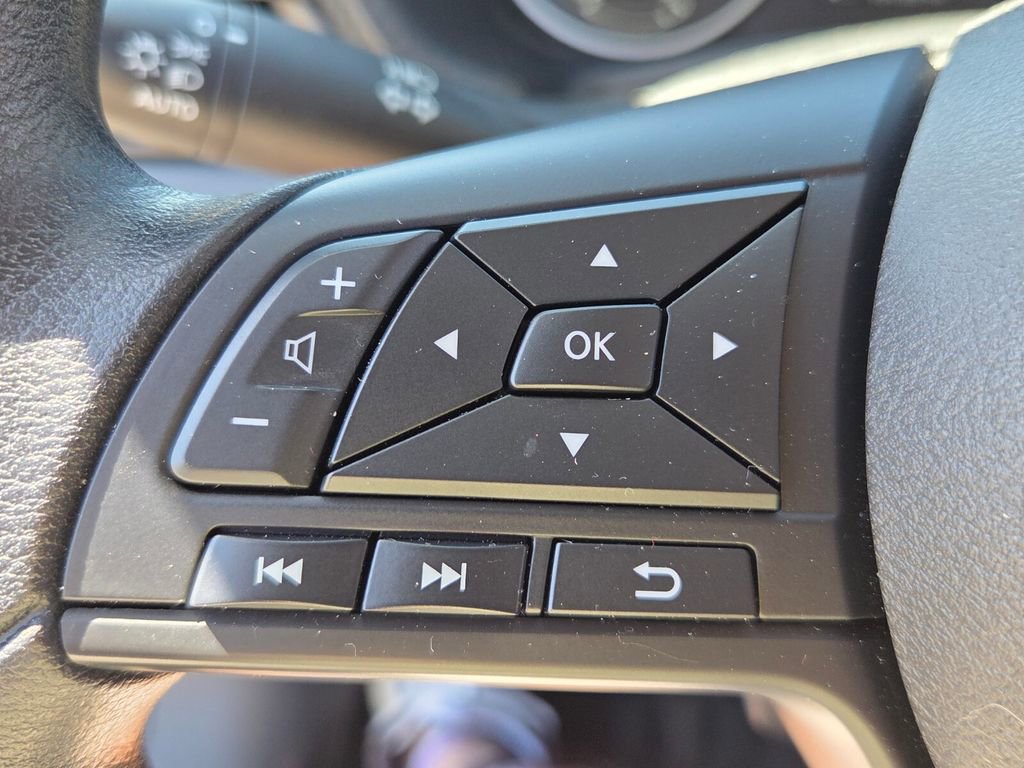 Used 2025 Nissan Sentra S image 21