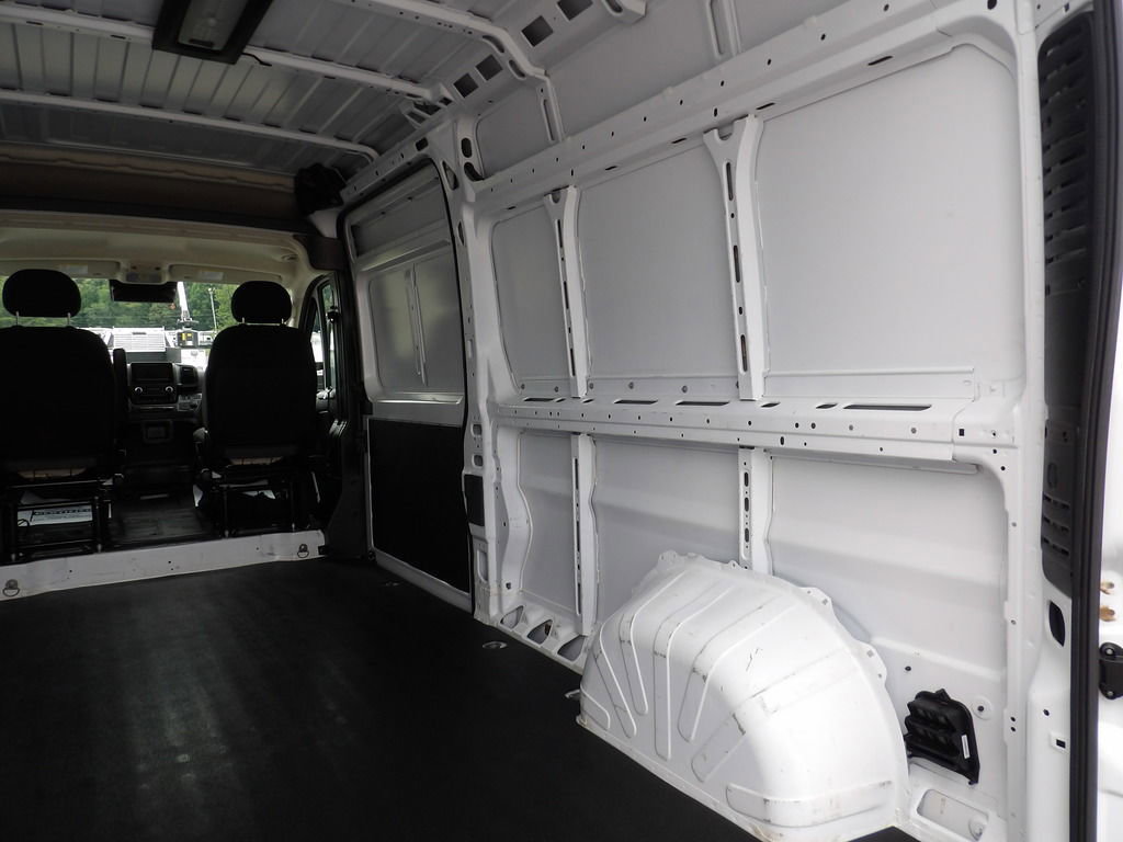 Used 2024 RAM ProMaster 2500 w/ Convenience Group FWD image 44