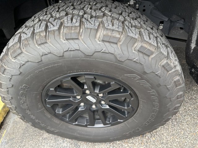 Used 2025 Ford F150 Raptor image 14