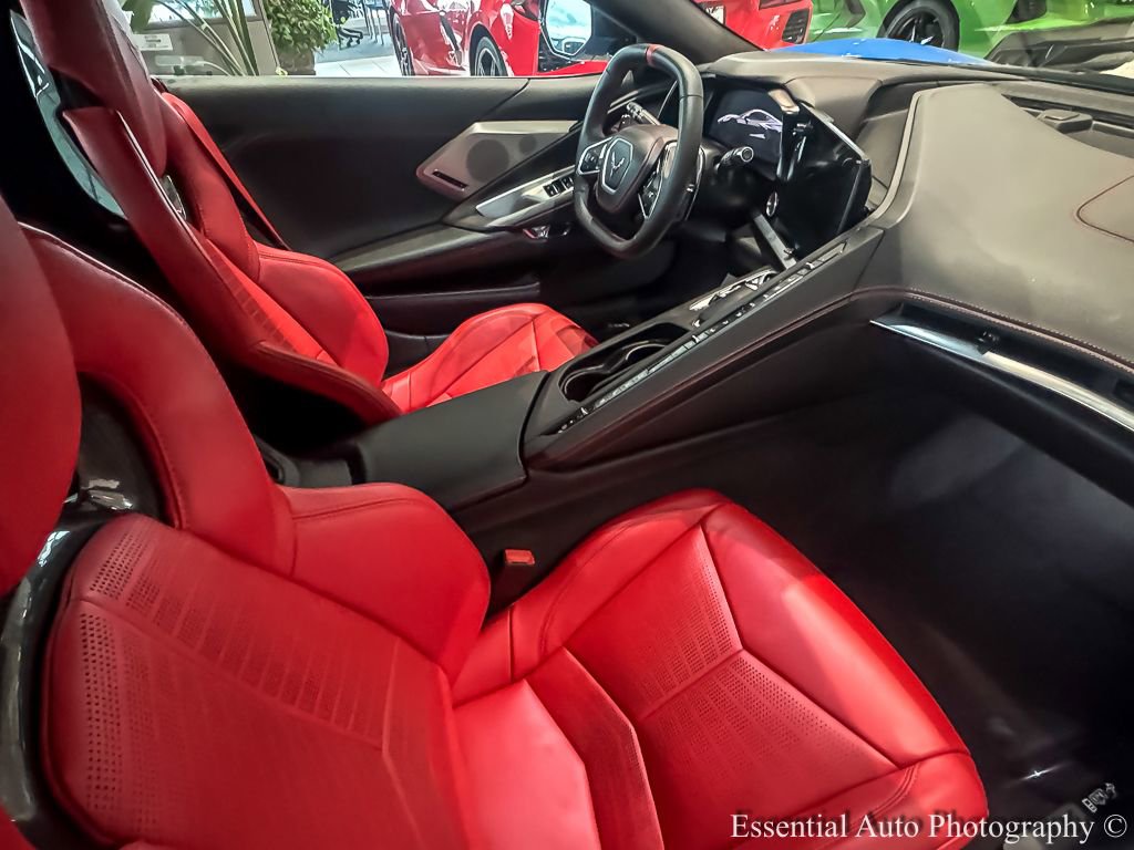 Used 2024 Chevrolet Corvette Stingray Premium Conv w/ Z51 Performance Package RWD image 27