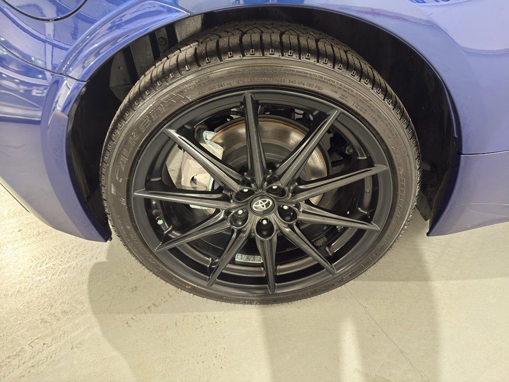 Used 2024 Toyota GR86 Premium image 13