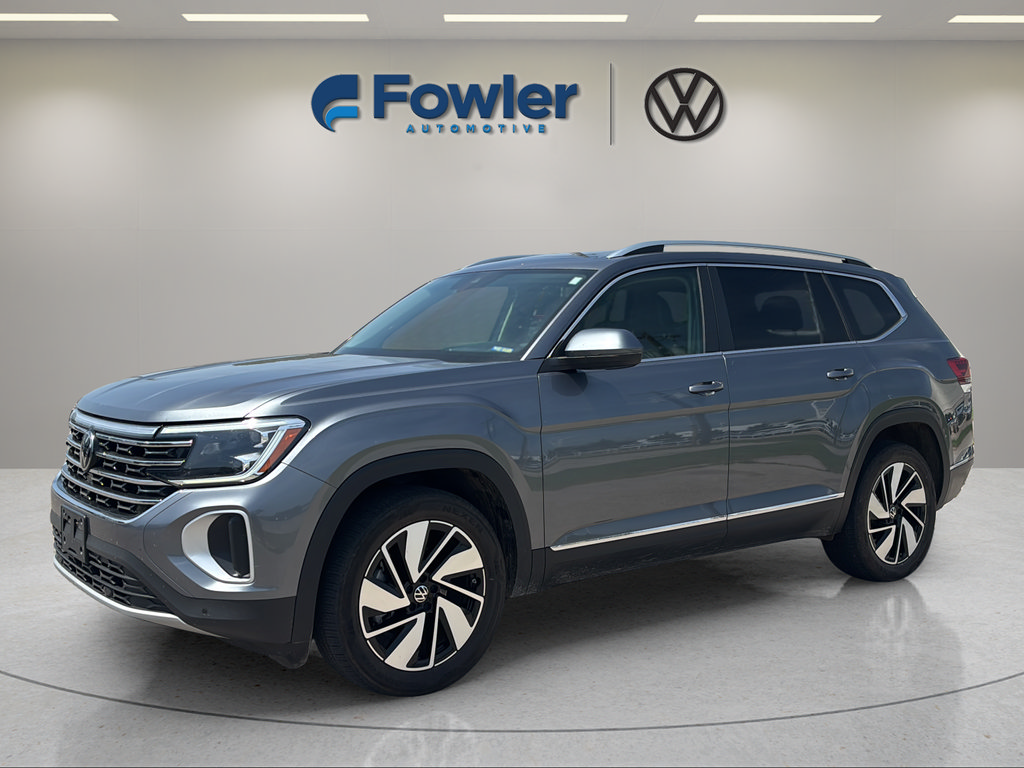 Used 2024 Volkswagen Atlas SEL AWD/4WD image 3