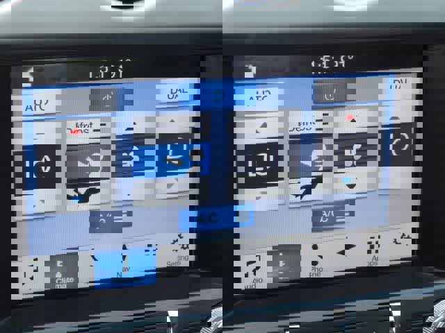 Used 2016 Ford Mustang Premium w/ Equipment Group 201A image 19