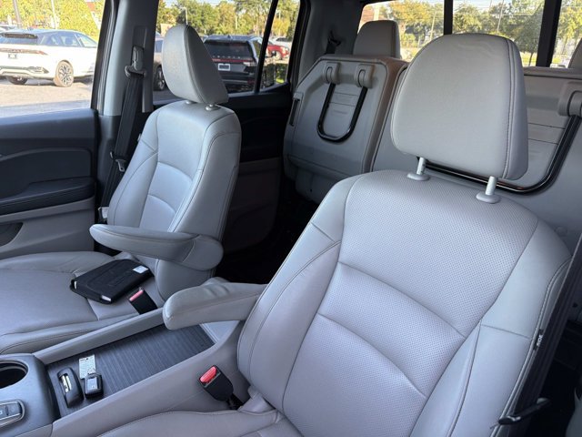 Used 2023 Honda Ridgeline RTL-E image 12