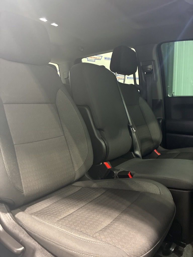 Used 2024 Chevrolet Silverado 1500 Custom RWD image 47