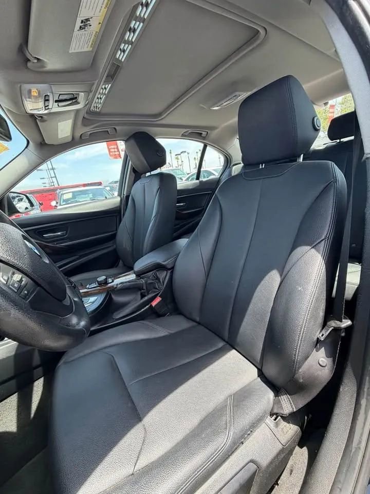 Used 2015 BMW 320i Sedan RWD image 7