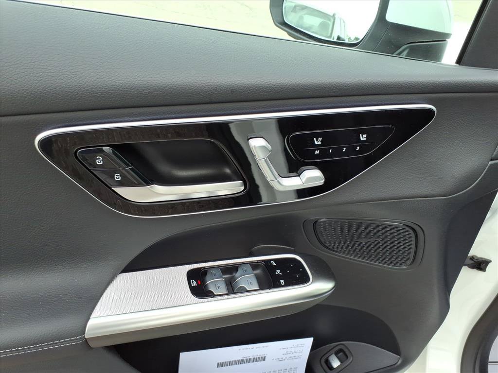 Used 2026 Mercedes-Benz GLC 300 4MATIC image 14