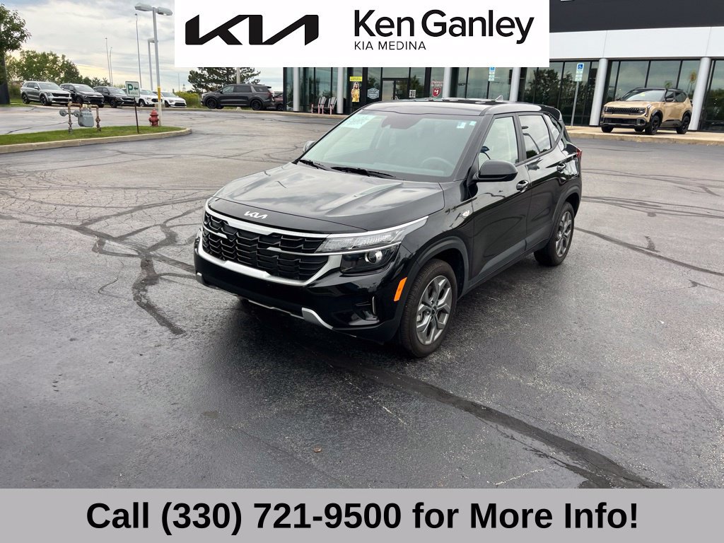 Certified 2025 Kia Seltos LX AWD/4WD image 3