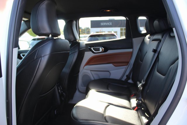 Used 2024 Jeep Compass Limited image 23