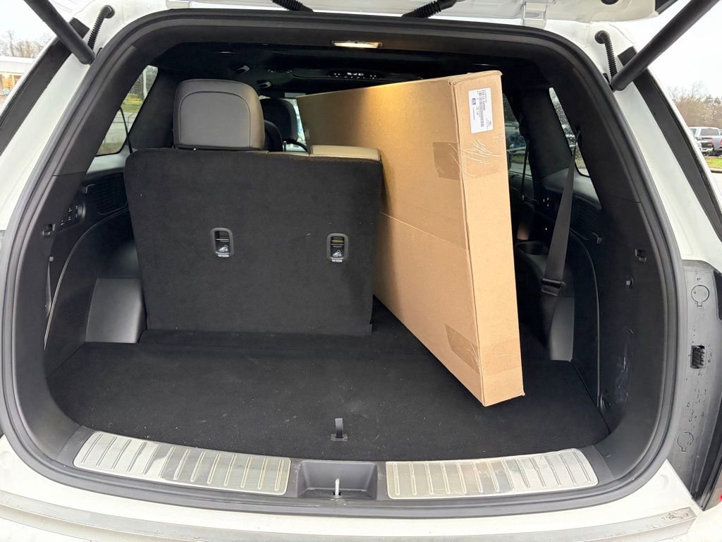 Used 2026 Hyundai Palisade Calligraphy image 12