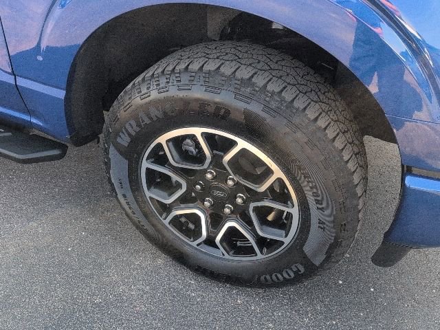 Used 2022 Ford F150 XLT w/ Equipment Group 302A High AWD/4WD image 17