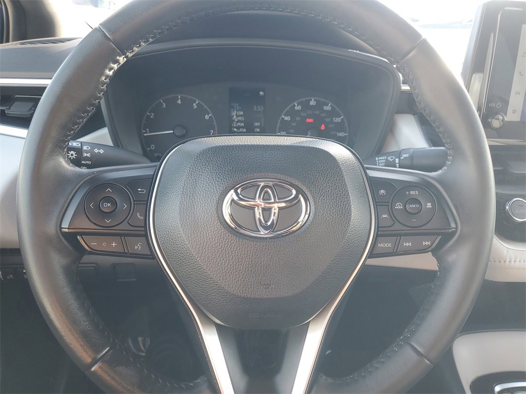 Used 2023 Toyota Corolla SE image 19