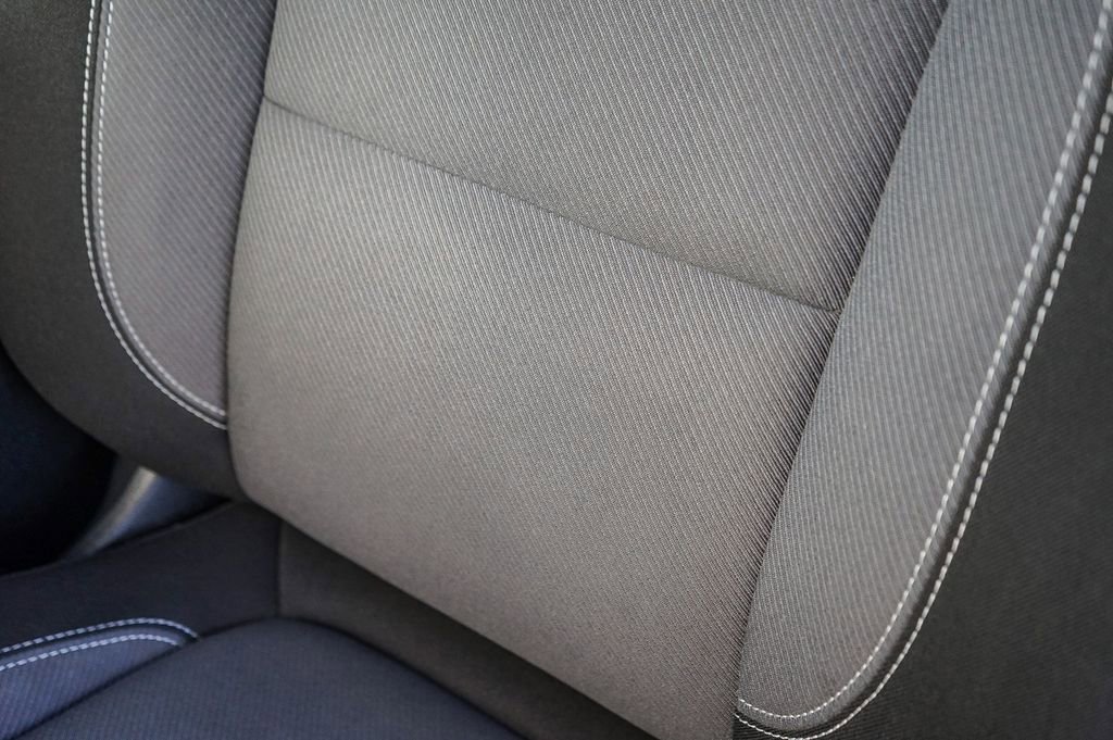 Used 2025 Chevrolet Blazer LT image 23