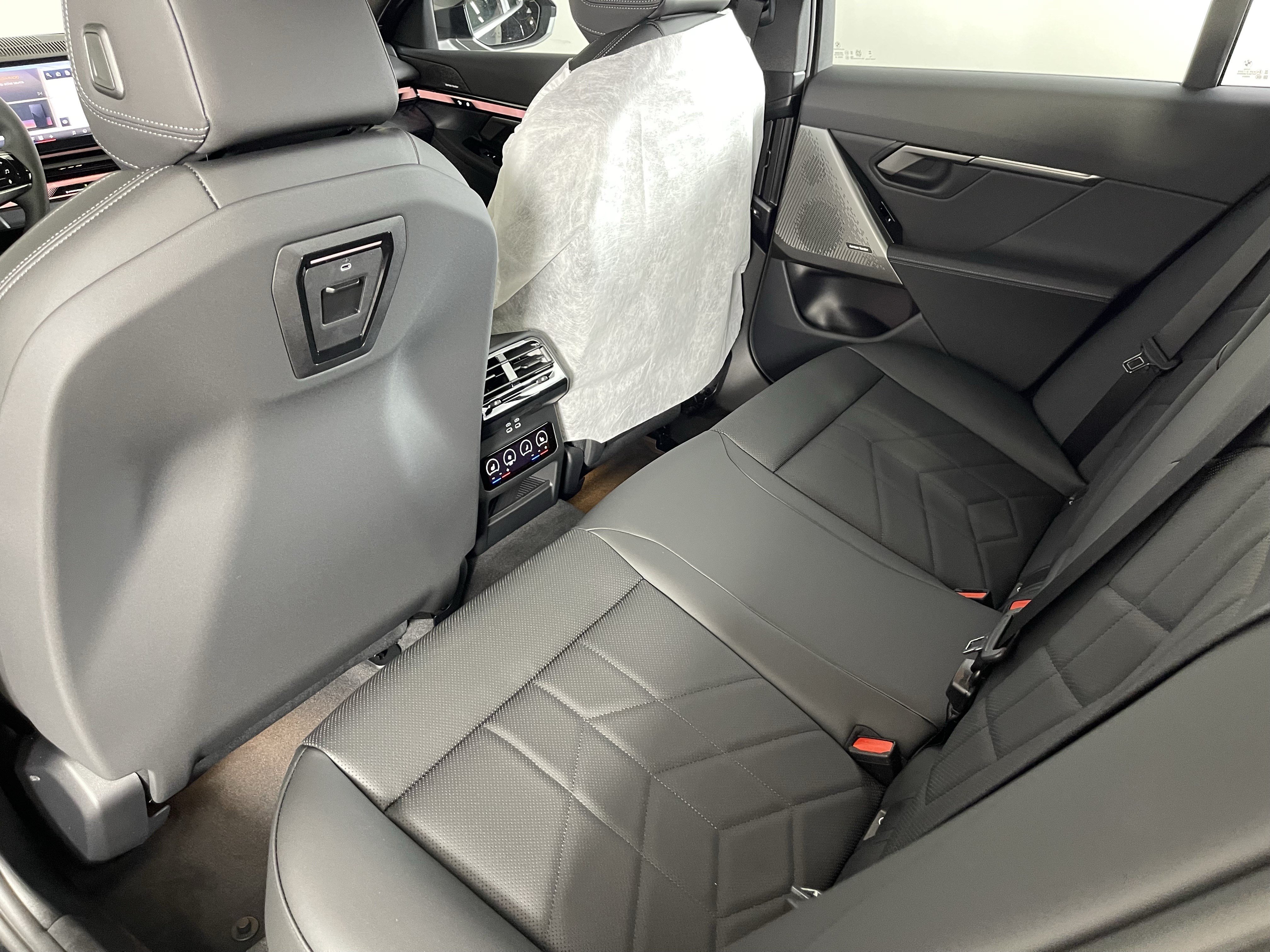 New 2027 BMW 530i xDrive w/ Premium Package AWD/4WD image 16