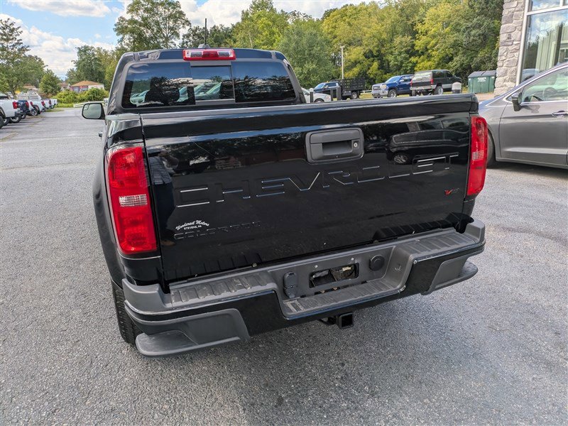 Used 2022 Chevrolet Colorado LT w/ LT Convenience Package image 5